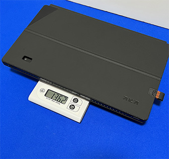 ASUS Vivobook 13 Slate OLED T3304GA カバー装着時