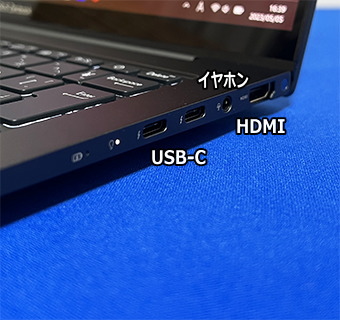 ASUS Zenbook Pro 14X OLED UX3404VA 右側面